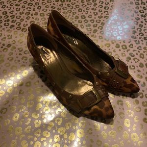 COPY - Kathy Van Zeeland Leopard Point Kitten Heel - Size 10